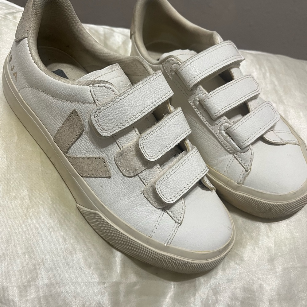 Veja Kids White Velcro Sneakers with Beige Accents